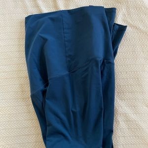 Kindred Bravely Louisa maternity and postpartum support leggings